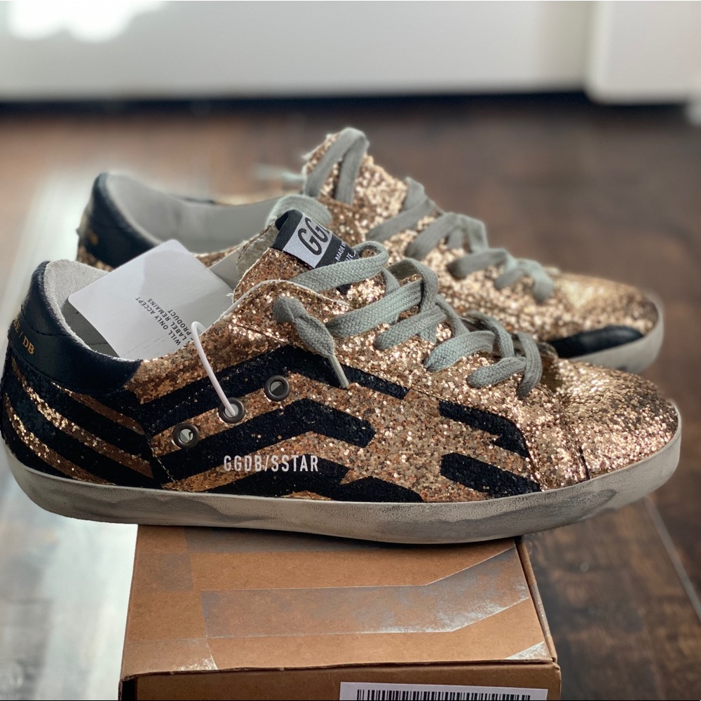 GOLDEN GOOSE